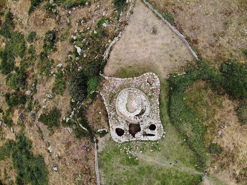 Nuraghe Santa Barbara景点图片