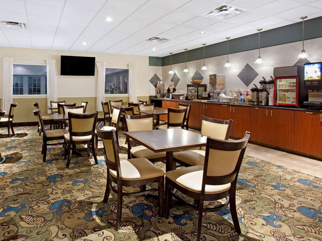 波卡塔克拉金塔旅馆及套房酒店主图