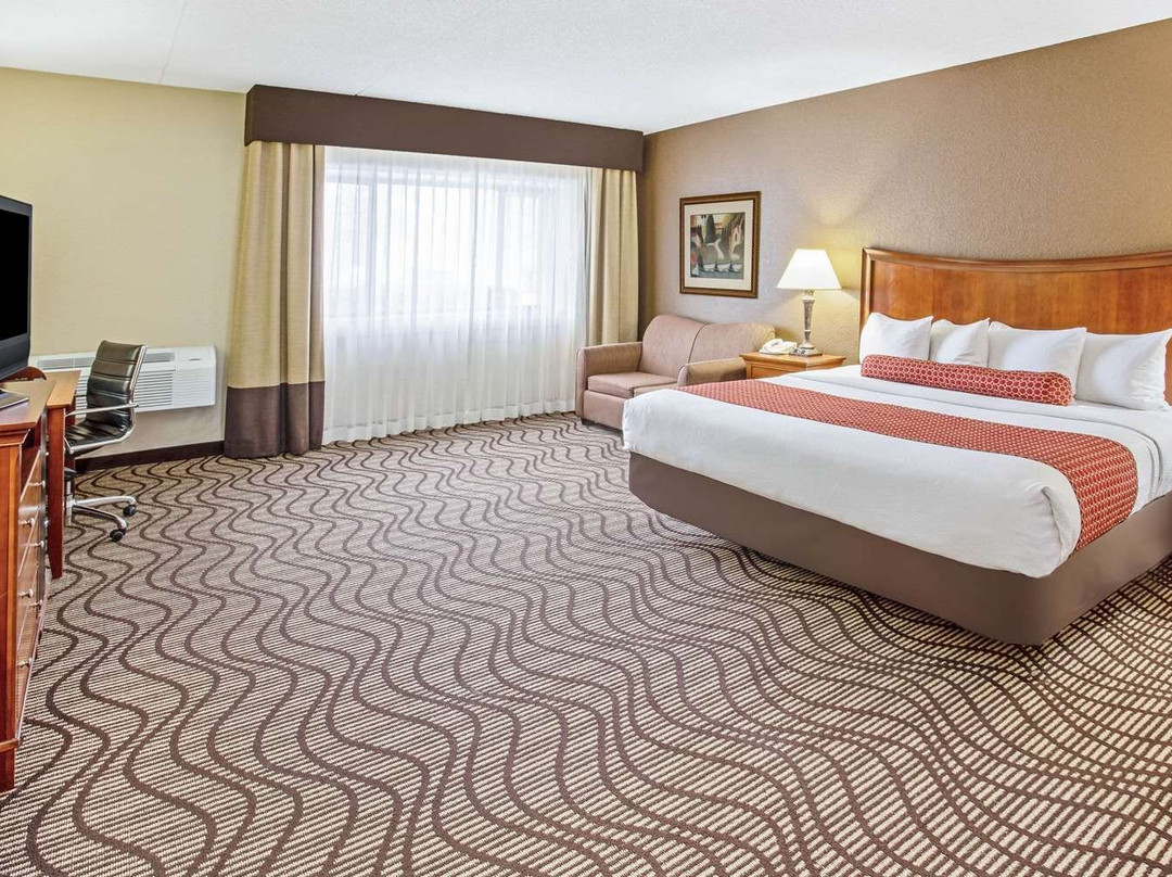 La Quinta Inn & Suites by Wyndham Minneapolis - Minnetonka主图