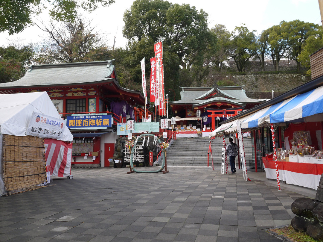 Kumamoto Castle Inari Shrine景点图片