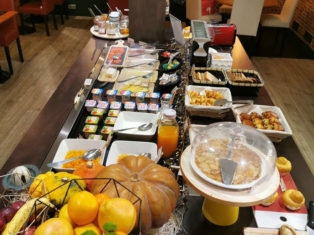 基里亚德阿维农加普苏德酒店主图