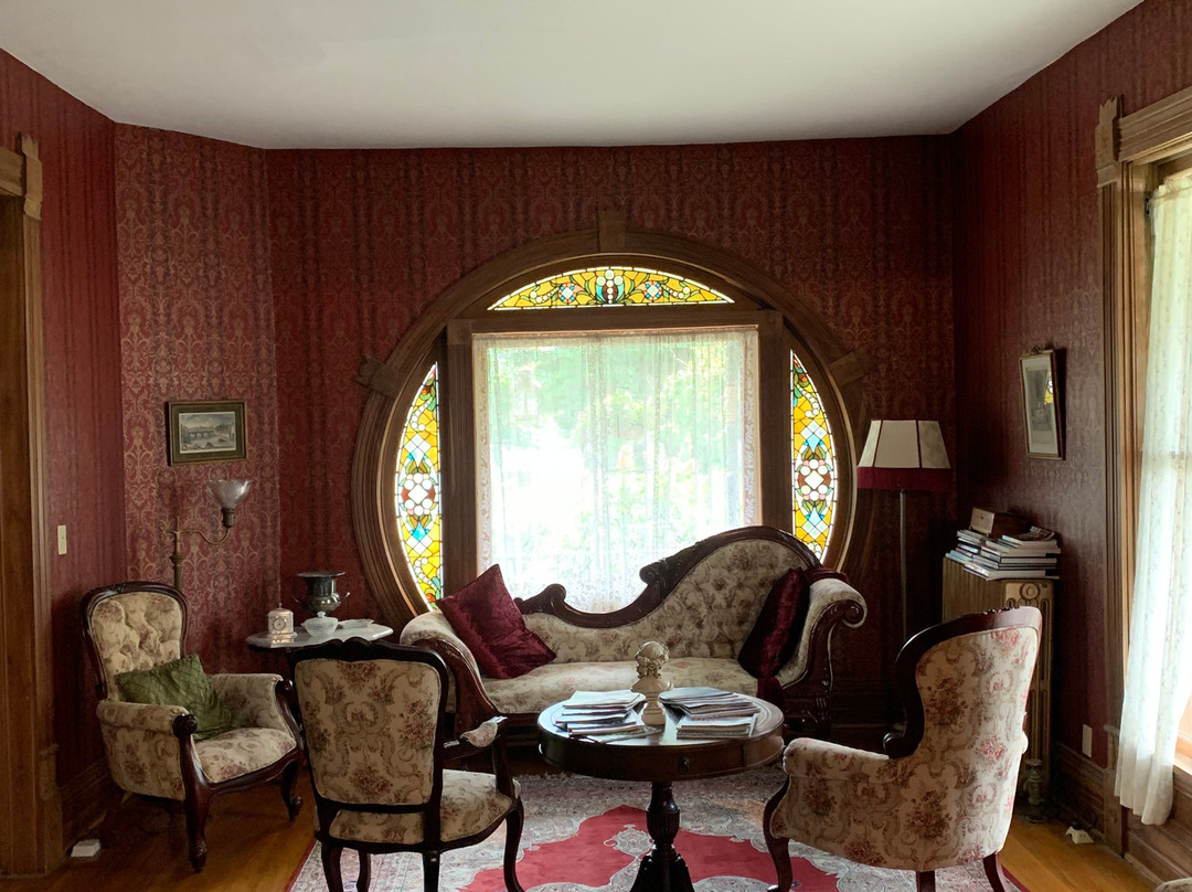 Grand Avenue Bed and Breakfast主图