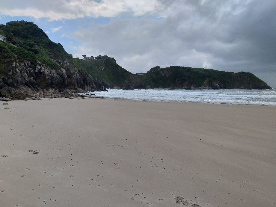 Playa de Amió-Pechon必去景点