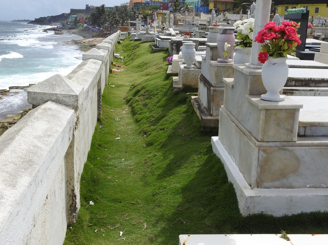 Santa Maria Magdalena de Pazzis Cemetery景点图片