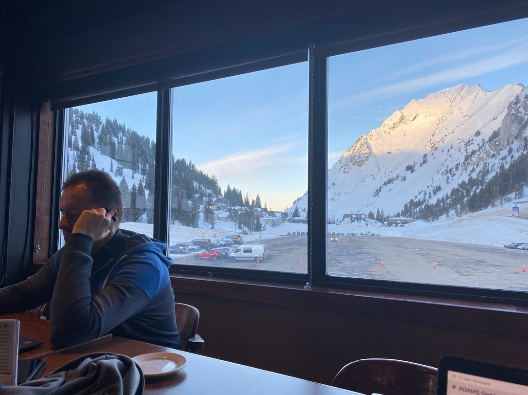 Goldminer's Daughter Lodge主图