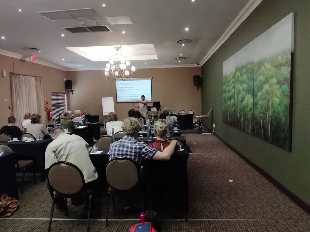 普罗梯亚威洛湖酒店主图