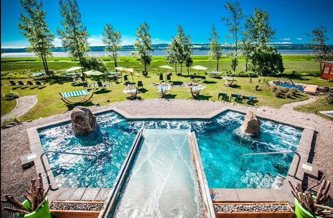 Spa des Neiges-Sainte Anne de Beaupre必去景点