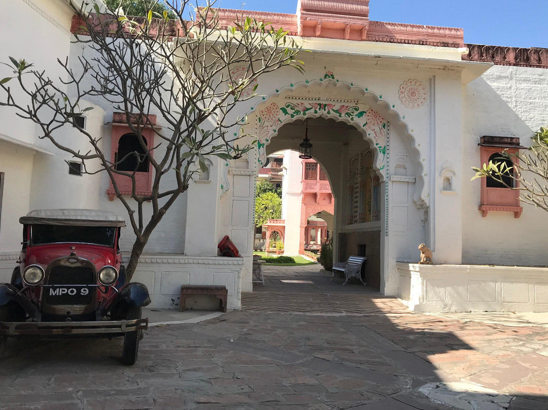 voyageinde.ca & intertskytours-斋蒲尔必去景点