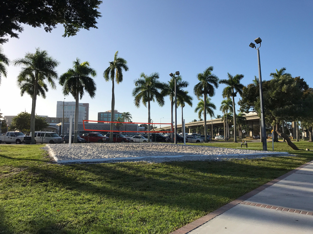 Centennial Park-迈尔斯堡必去景点