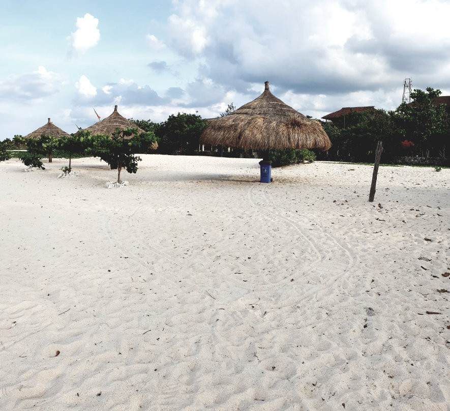 Mananga Aba Beach景点图片