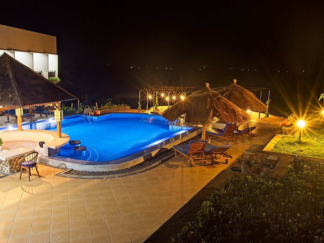 The Happinezz Hills Hotel主图