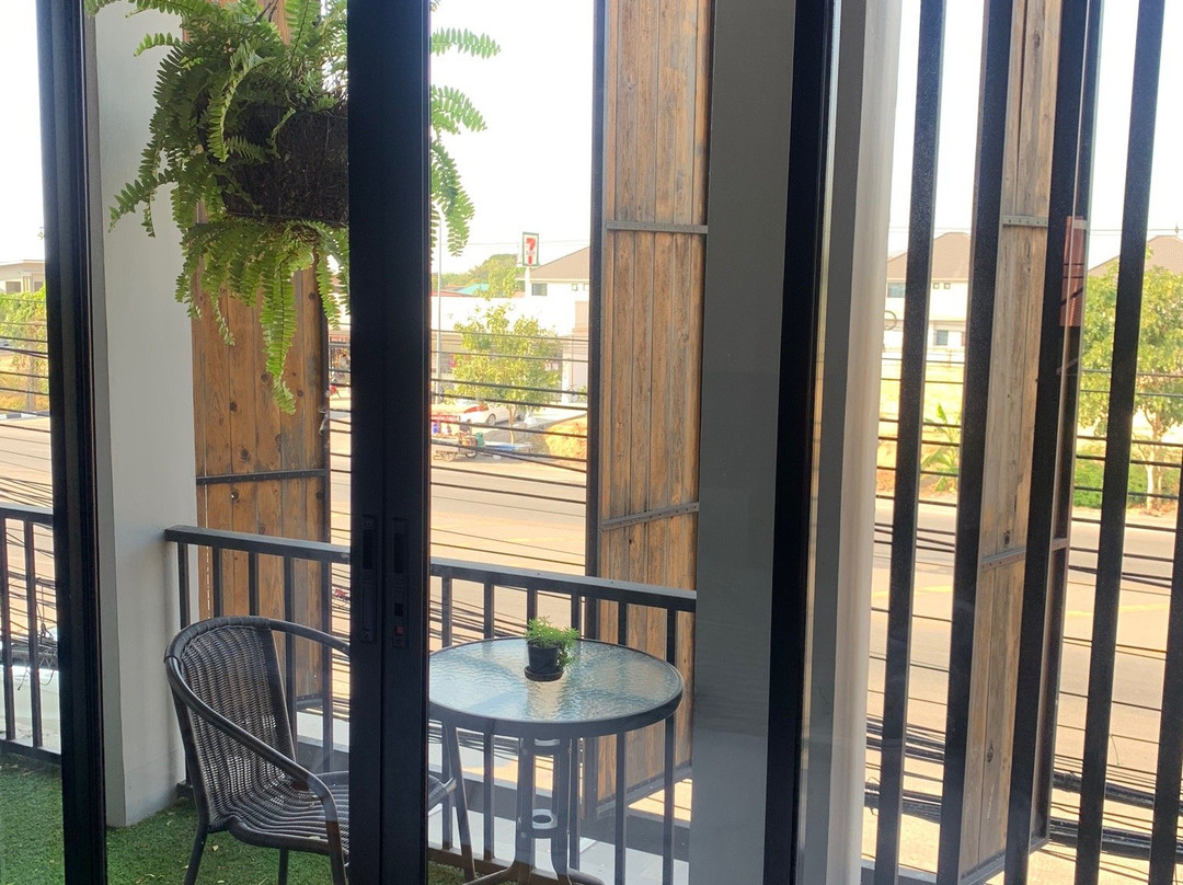 Saya Loft Hostel Lopburi主图