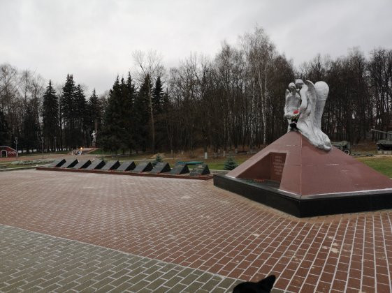 Memorial Complex Walk of Fame景点图片
