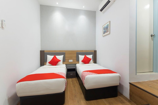 阿加佩酒店-士拉央主图