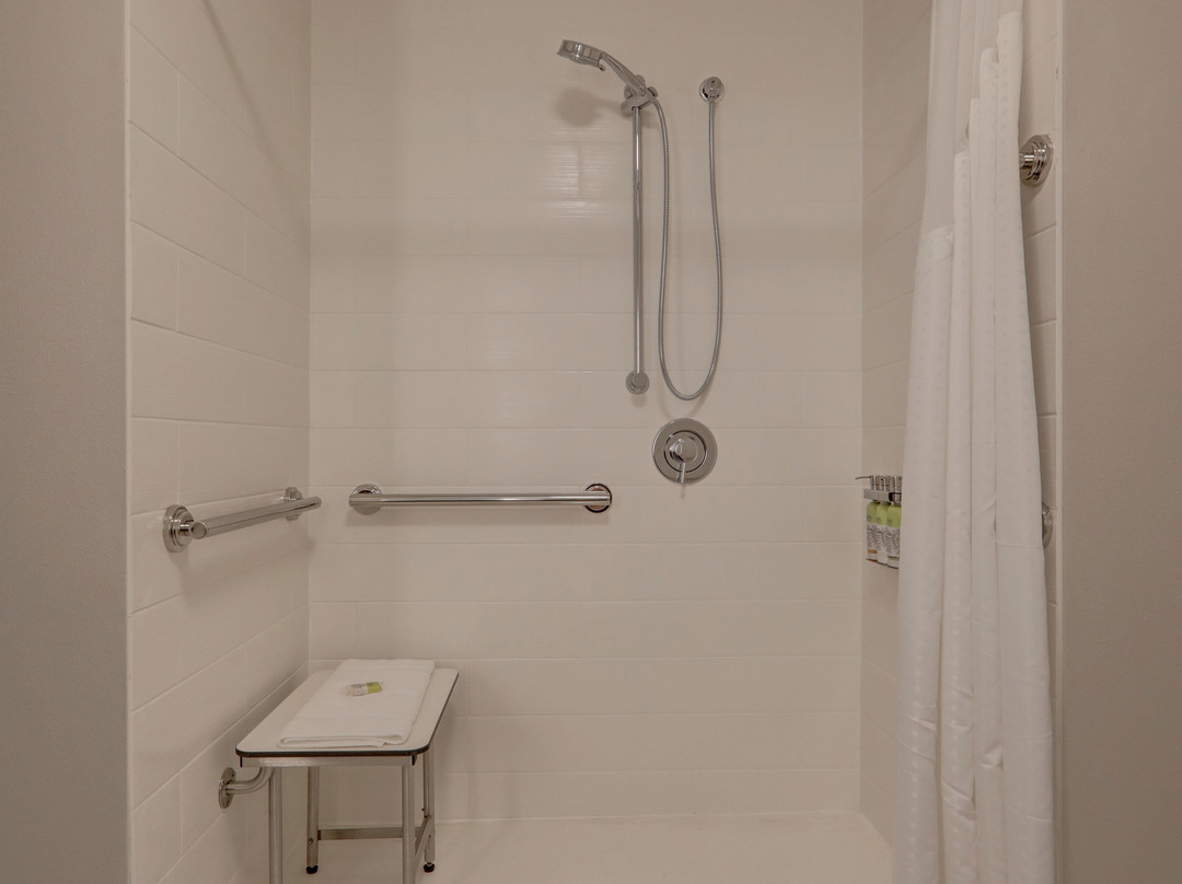 Holiday Inn Express & Suites Auburn Downtown By IHG主图