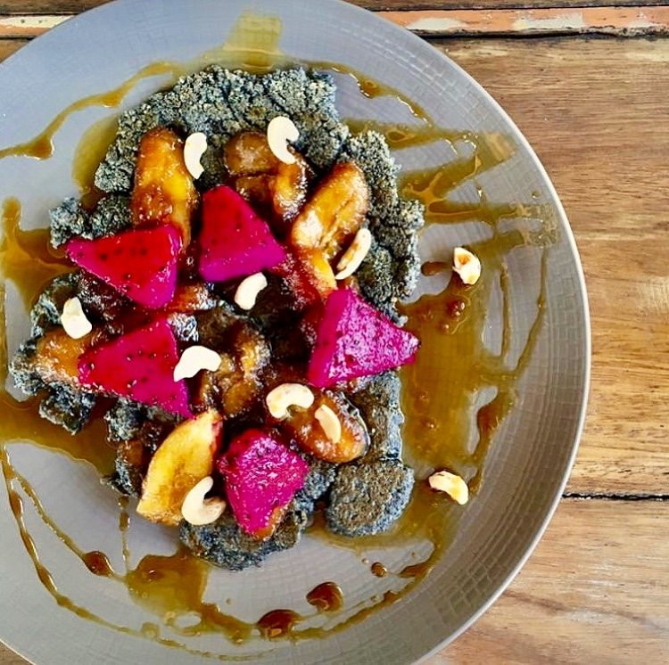 H2O Boat House Restaurant & Coffee Shop