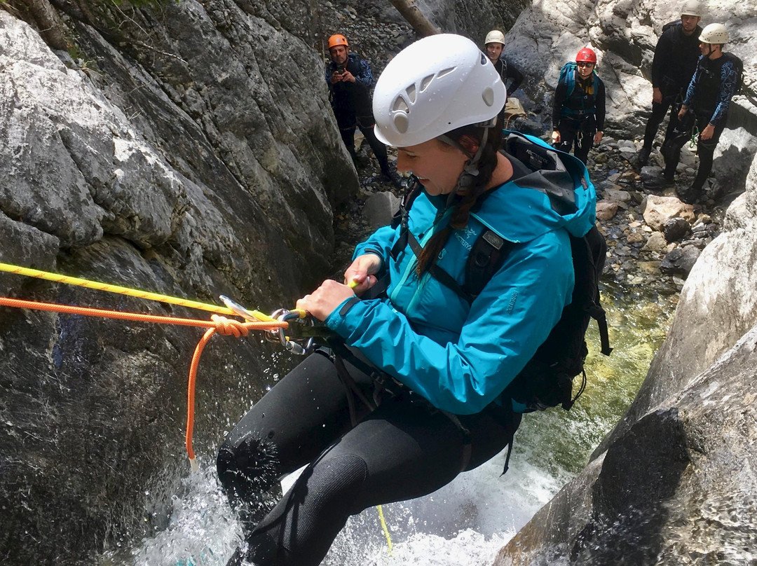 Bow Valley Canyon Tours-班夫必去景点
