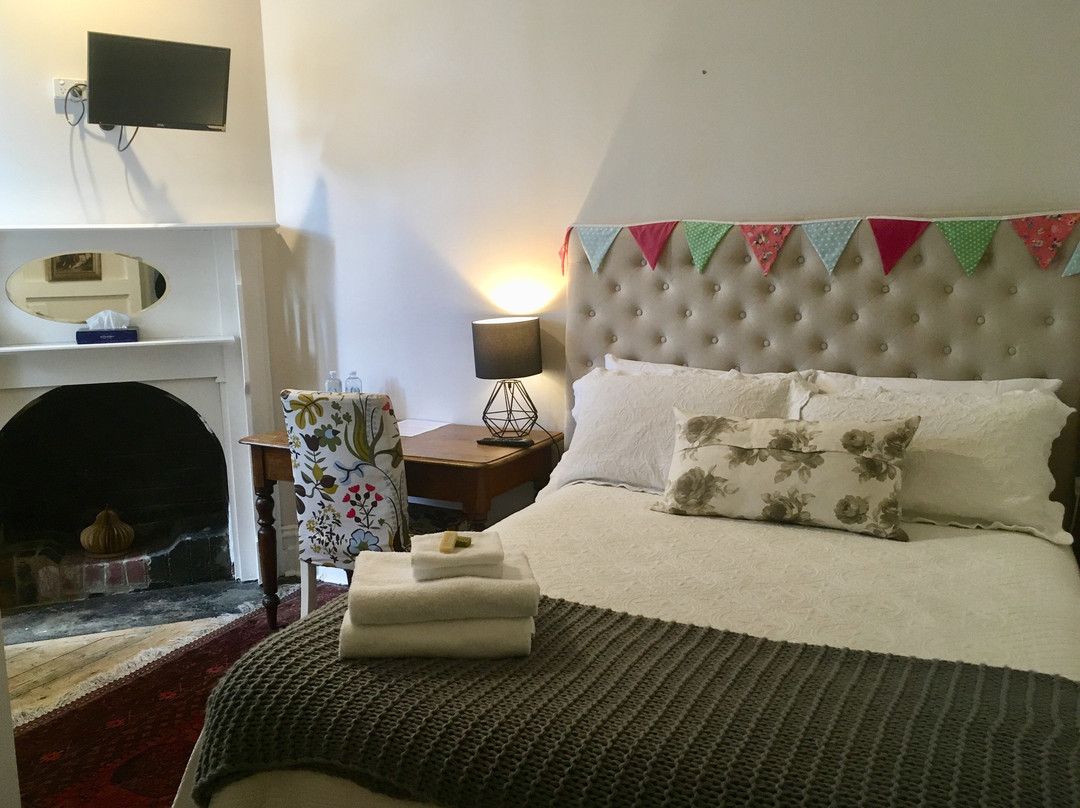 The Alexandra Hotel主图