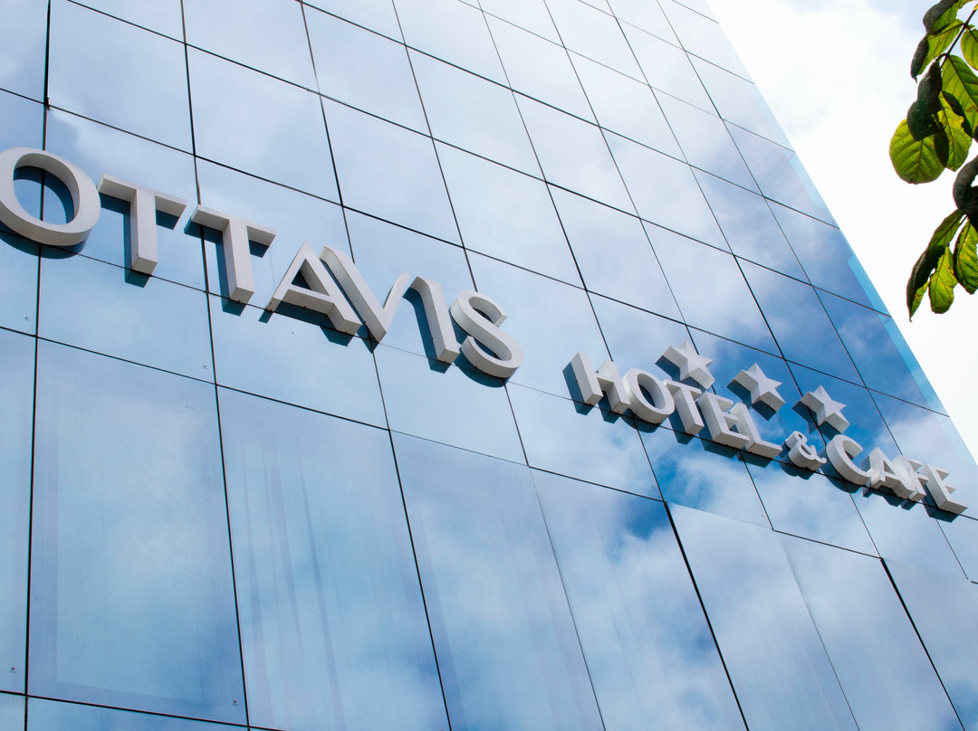 Ottavis Hotel & cafe主图