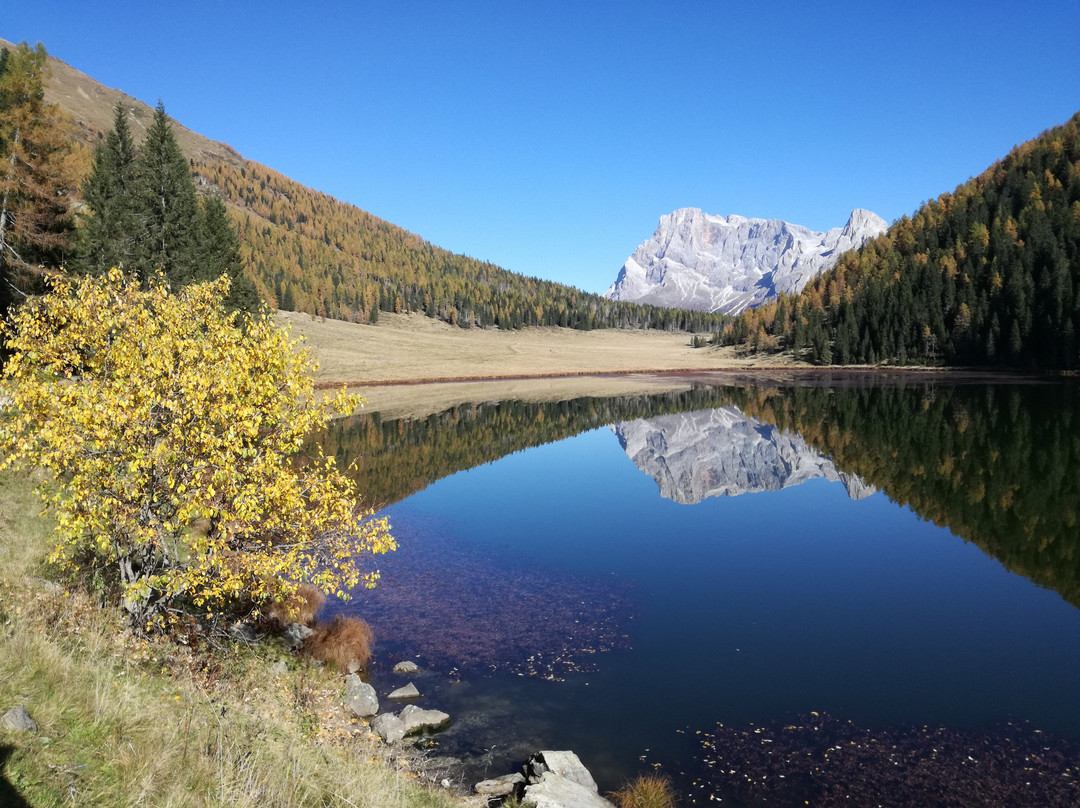 Lago di Calaita景点图片