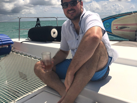 Surfside Charters-七哩滩必去景点