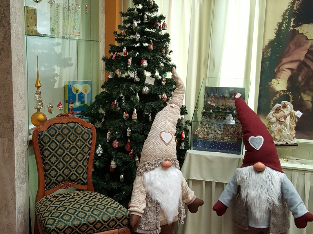 Hubay House - Christmas Exhibition and Salon景点图片