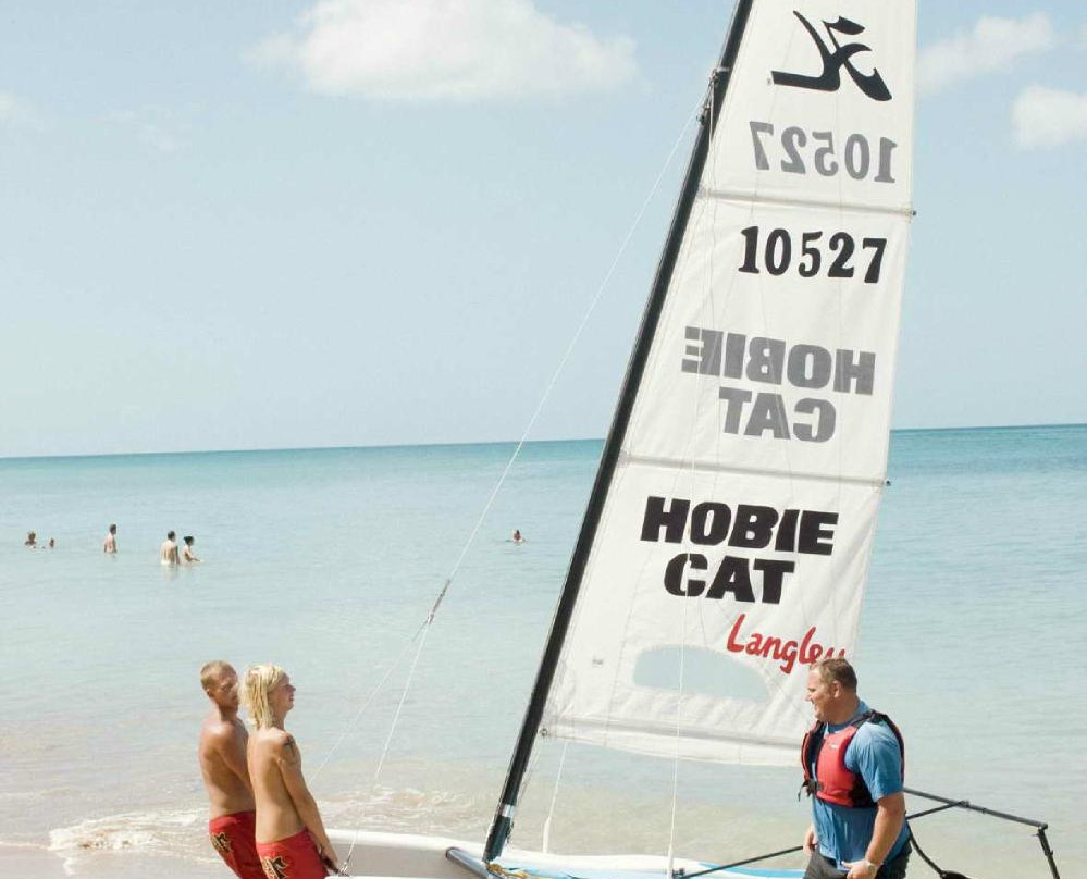 Sail & Surf at Fort Royal景点图片