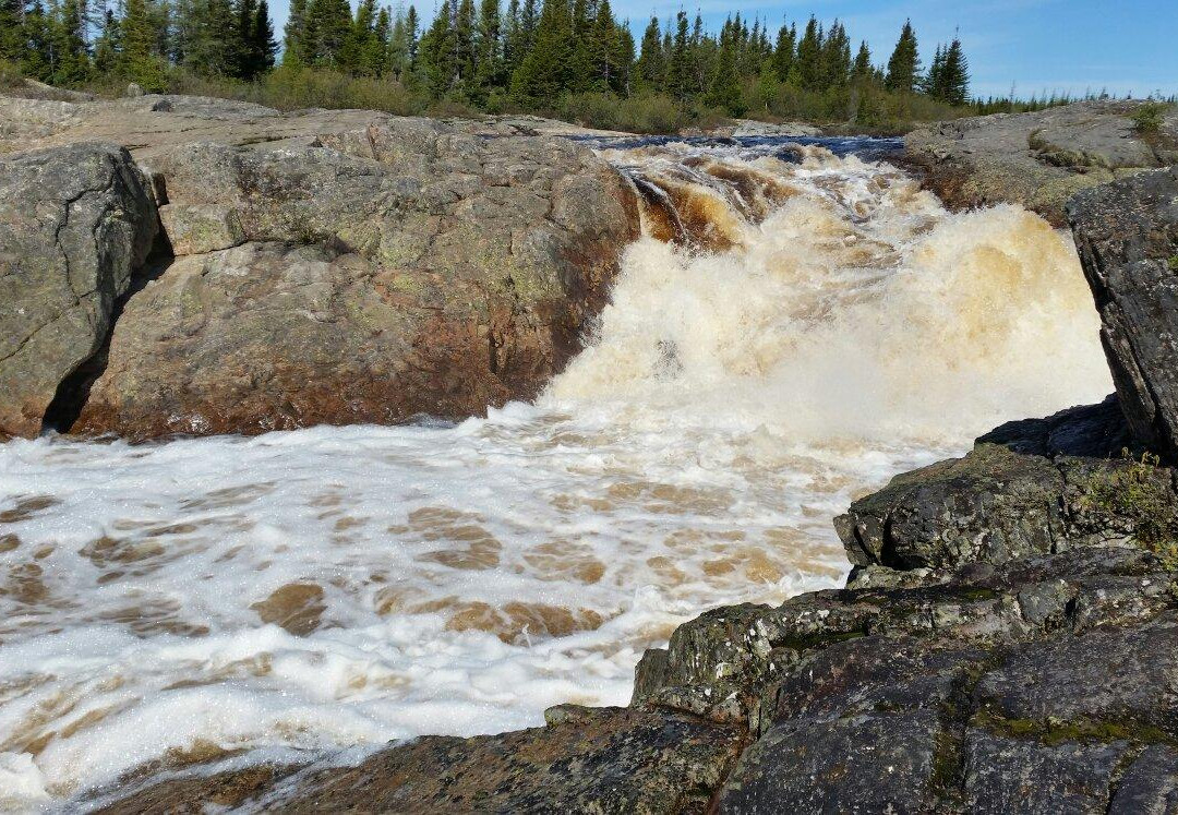 White Water Falls景点图片