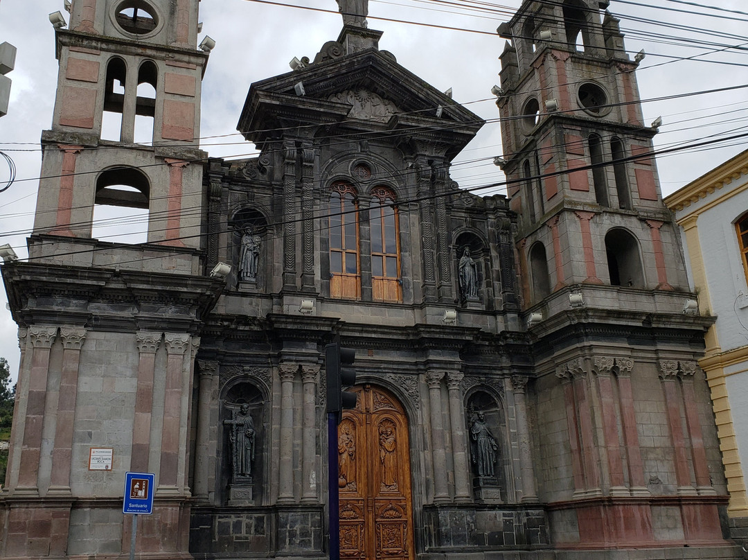 Iglesia El Jordan-奥塔瓦洛必去景点