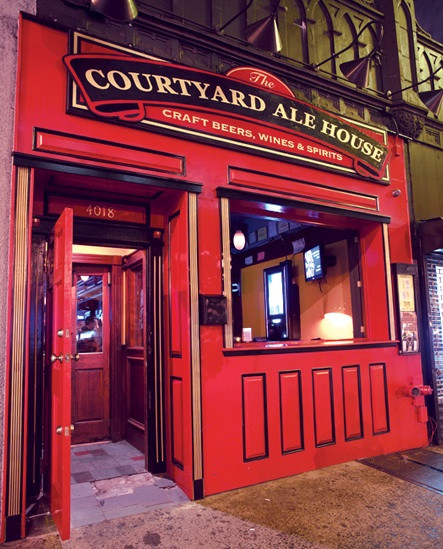 The Courtyard Ale House景点图片