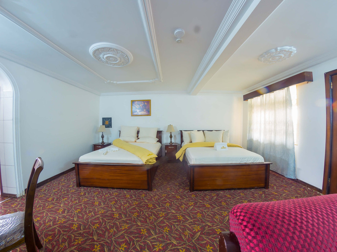 Royal Elmount Hotel主图