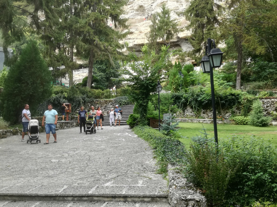 Aladzha Monastery-瓦尔纳必去景点
