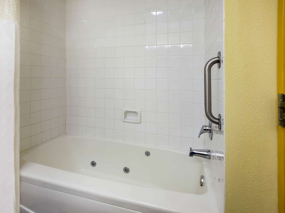 Days Inn by Wyndham Donegal主图