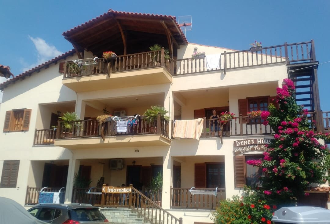 House Stella Kalamitsi - Studios & Apartments