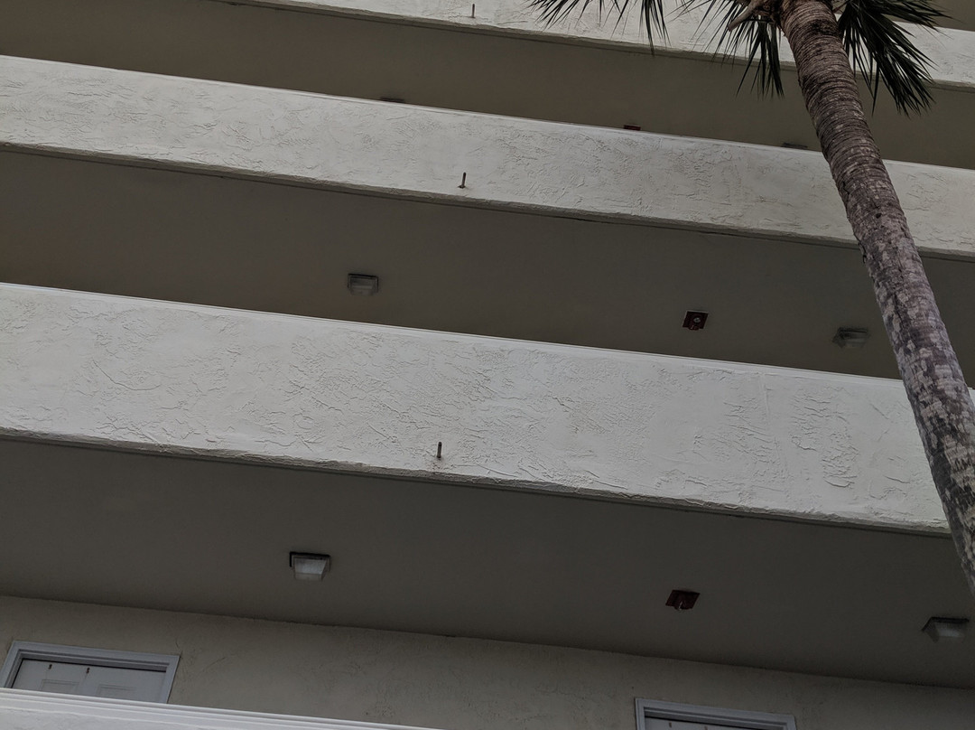 开曼汽车旅馆主图