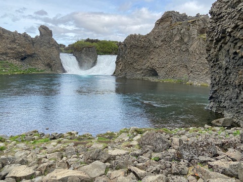 Hjalparfoss-南部地区必去景点
