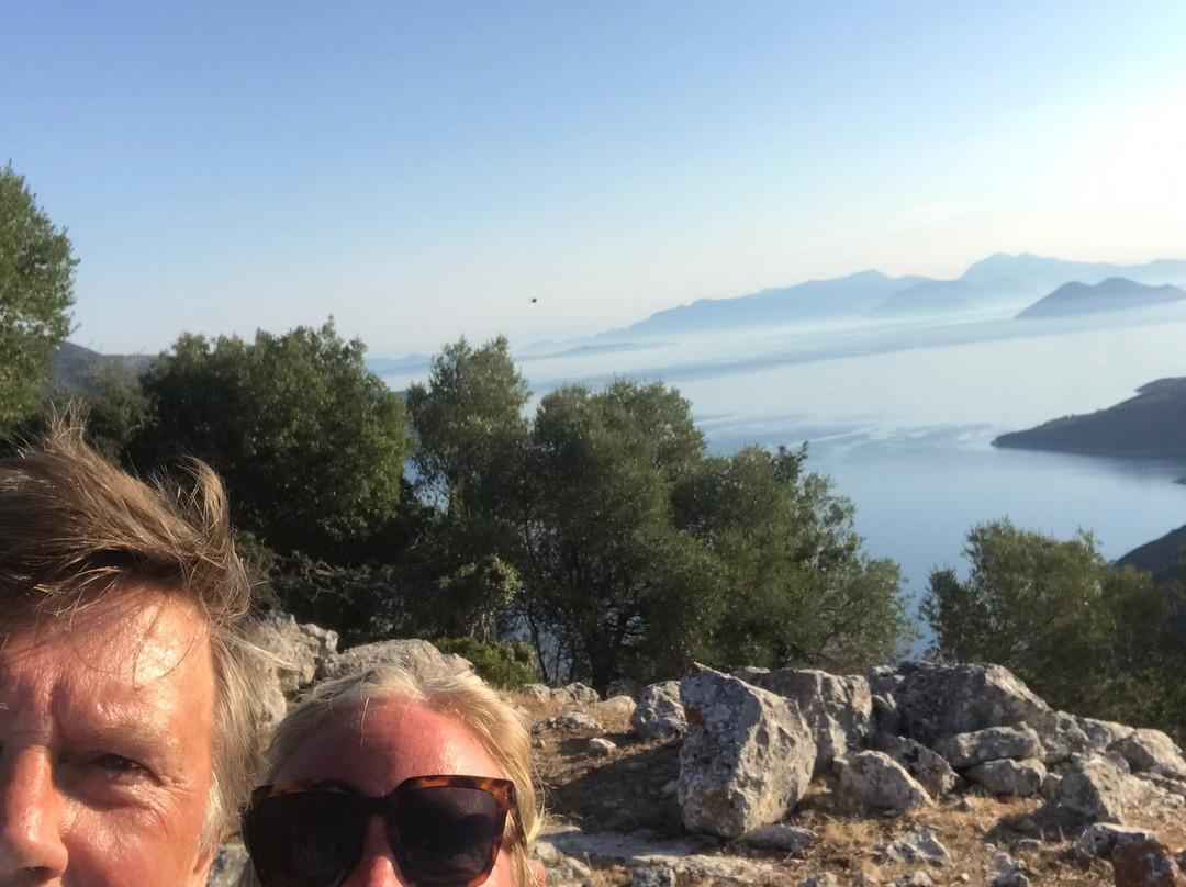 Acropolis of Alalkomenes-Aetos必去景点