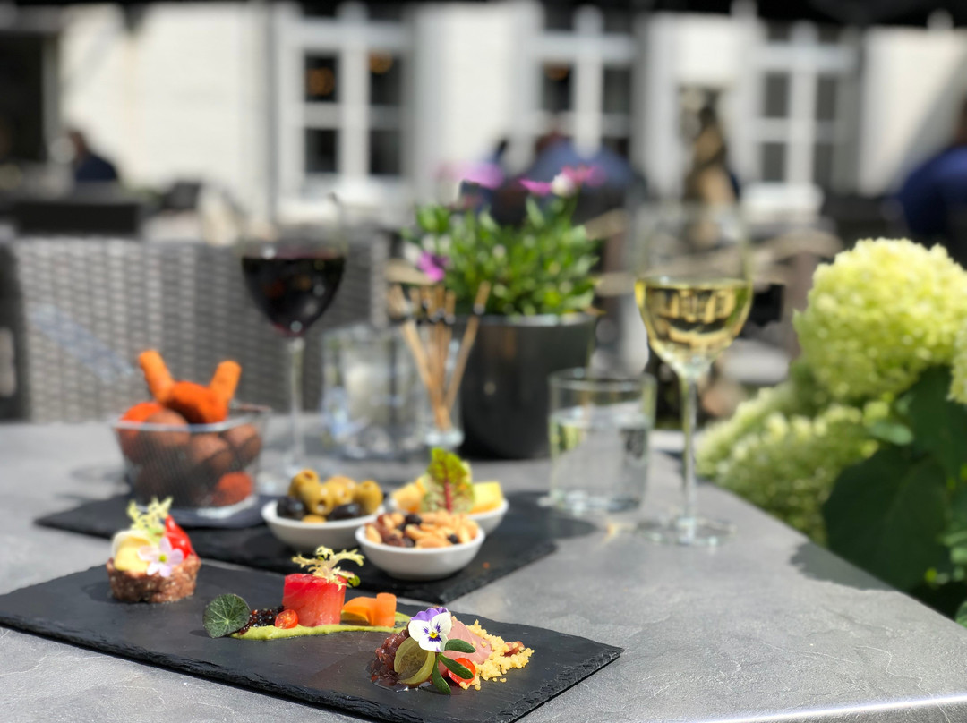 德纳瑞德卡斯迪尔酒店