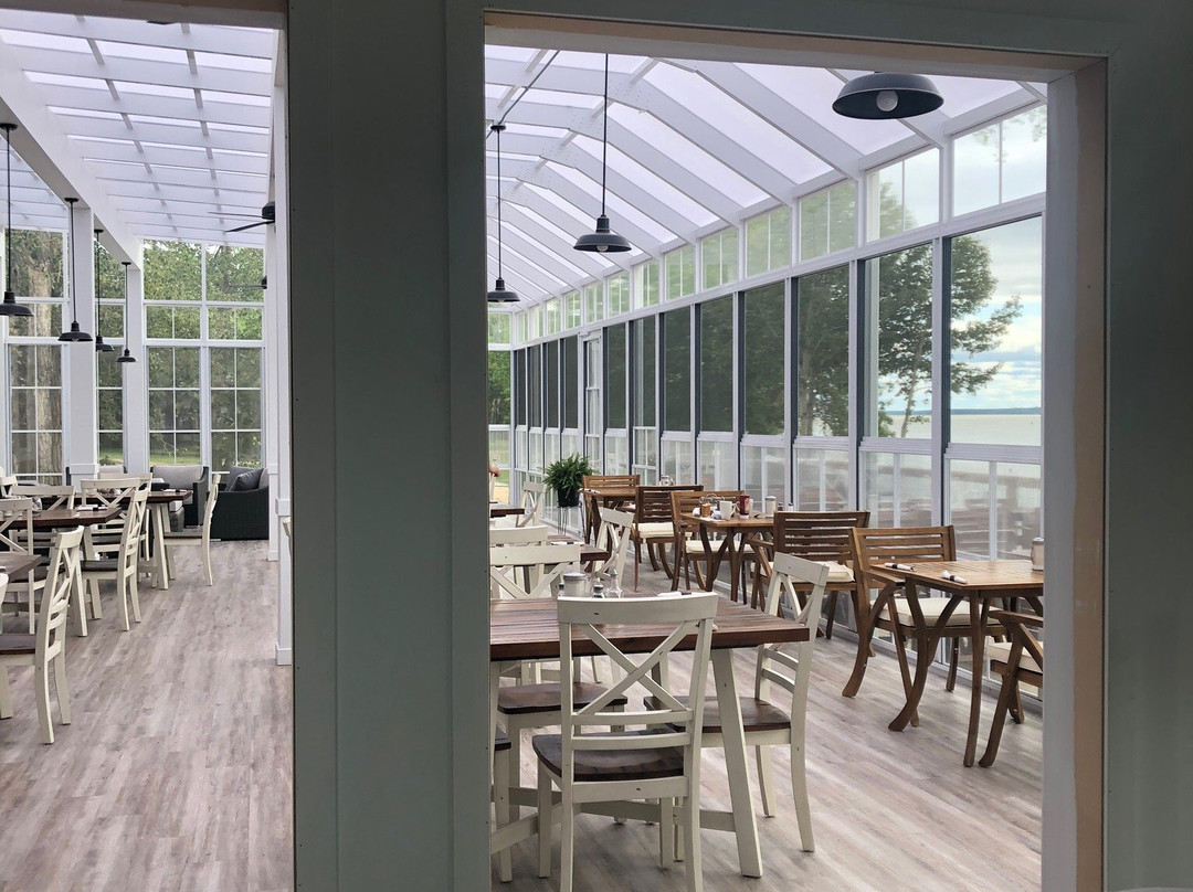 Gull Harbour Lighthouse-Hecla Island必去景点