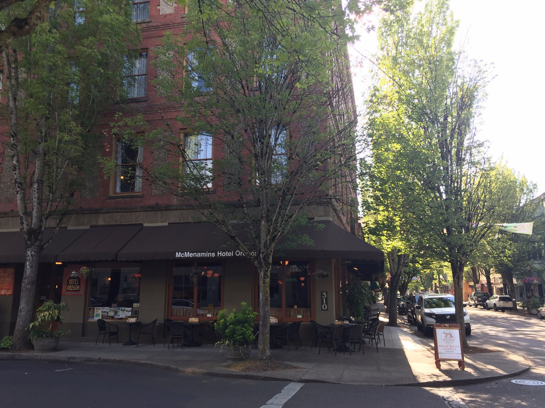 McMenamins Hotel Oregon主图
