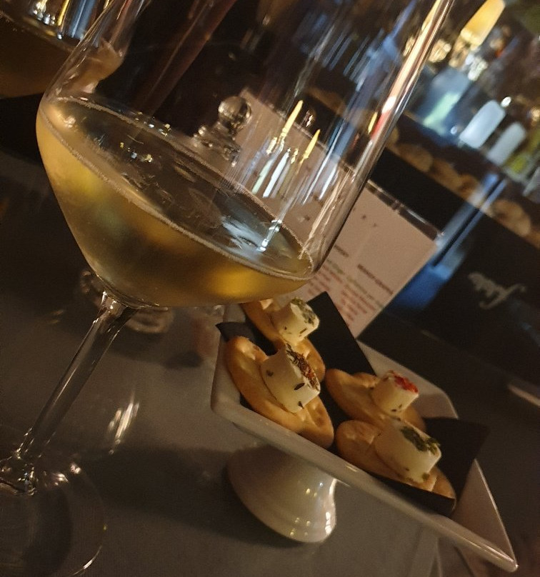 Arimo American Champagne Bar景点图片