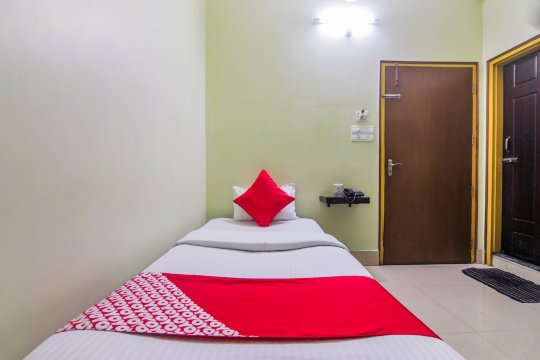 OYO 24270 Hotel Pine Yard-官方