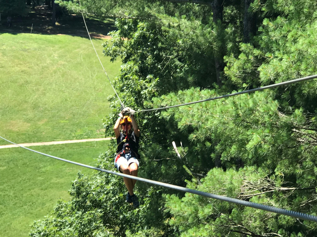 Asheville Zipline Canopy Adventures景点图片