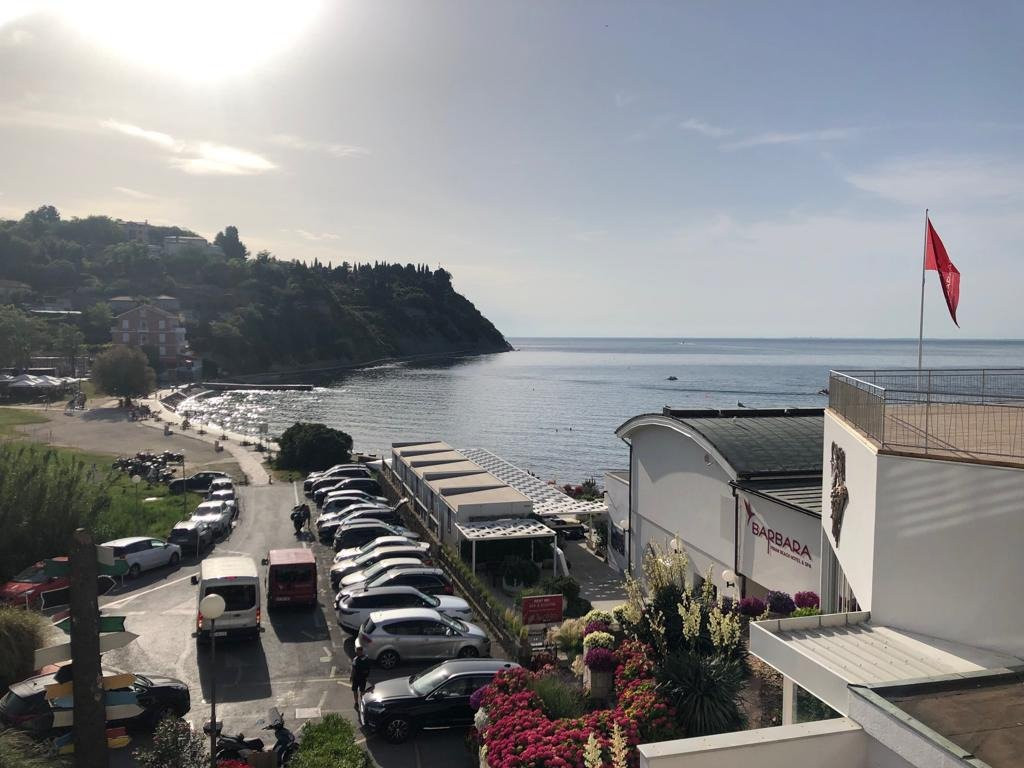 Barbara Piran Beach Hotel主图