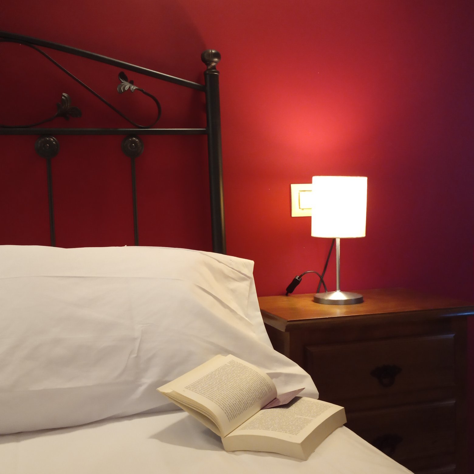 Hostal Meson La Rueda-官方