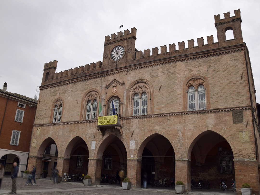 Palazzo Comunale di Fidenza-菲登扎必去景点