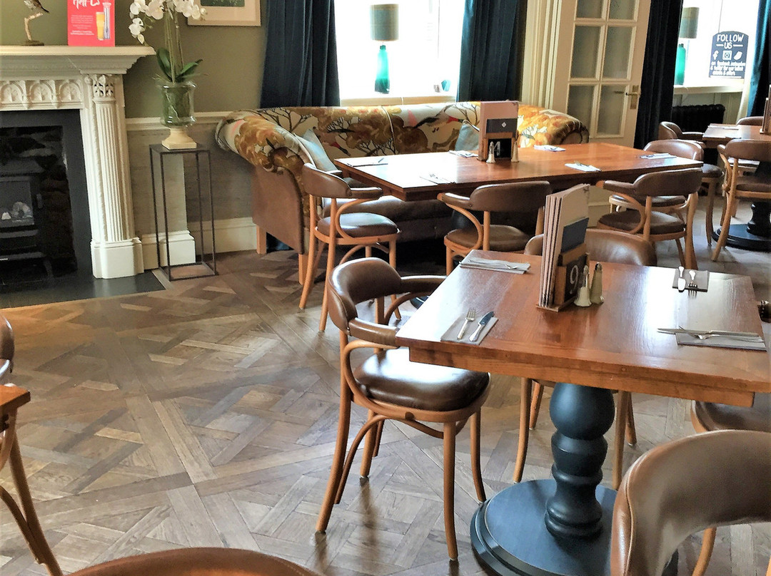 The Royal Ship Hotel主图