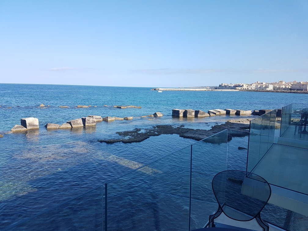 狄奥尼修斯王豪华套房酒店主图