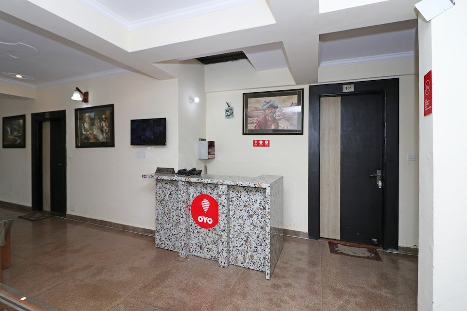 OYO 11877 Royal Residency主图