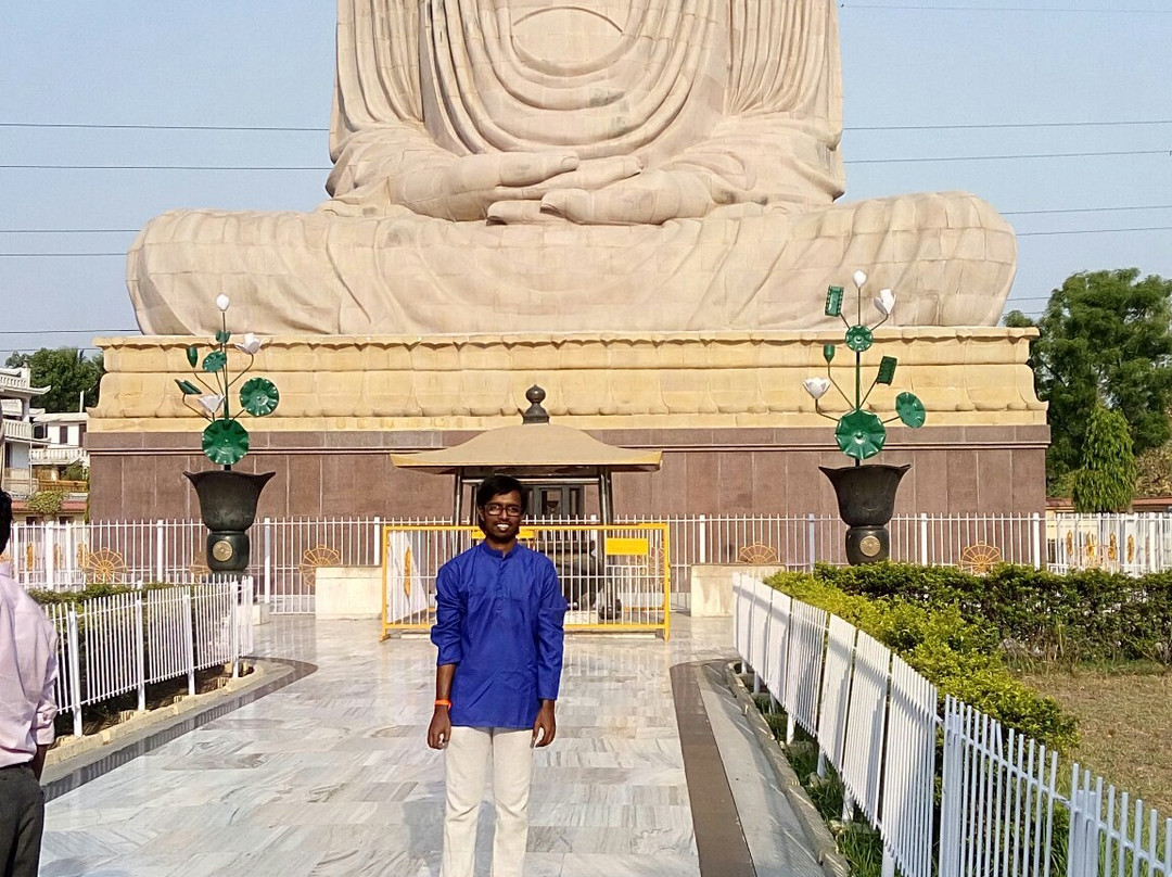 Ratnaghara-加雅岛必去景点